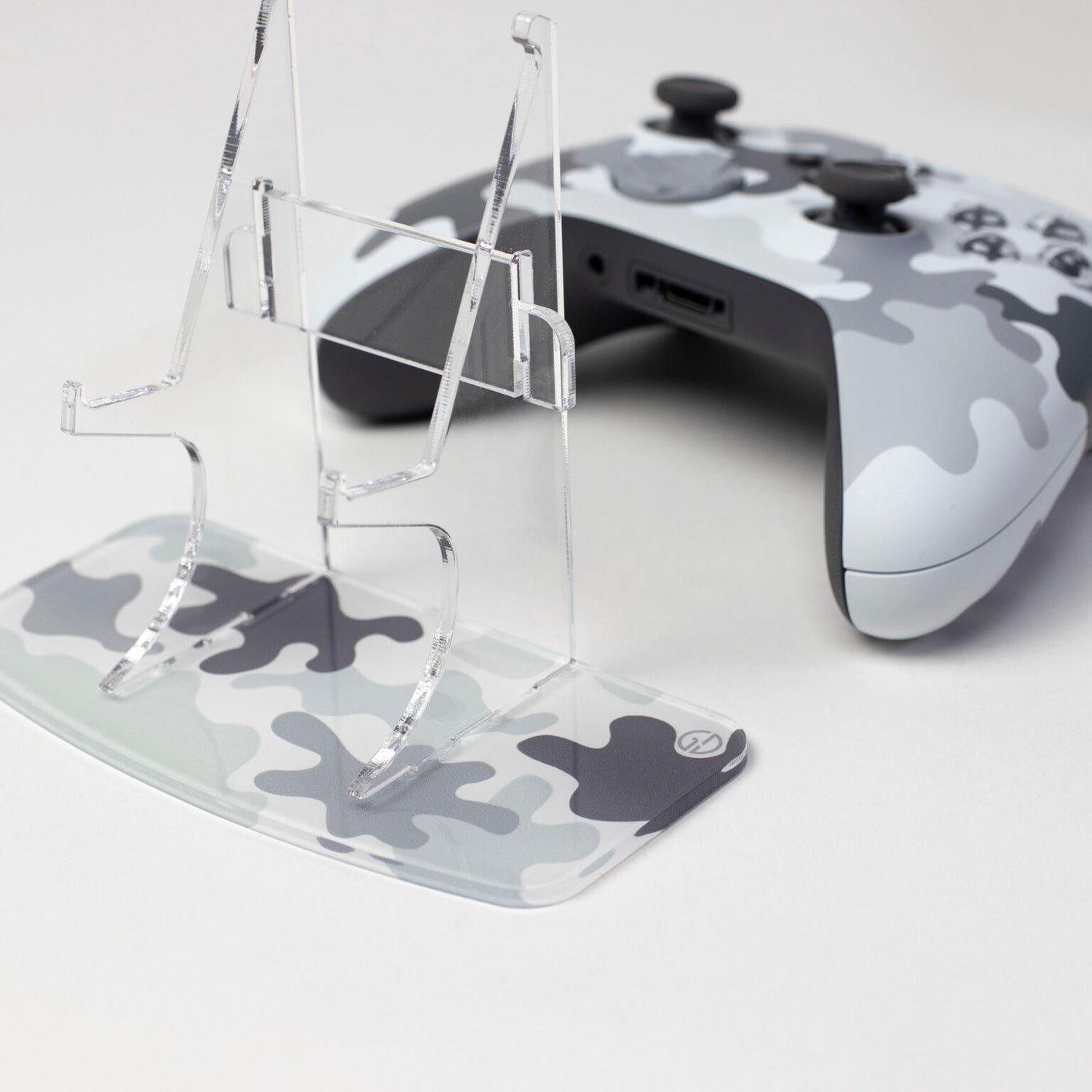 Arctic Camo Special Edition Controller Stand