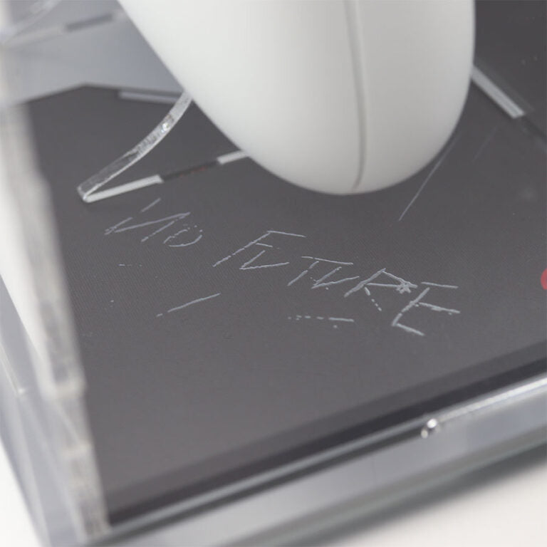 Cyberpunk Xbox One Dual Case & Controller Stand