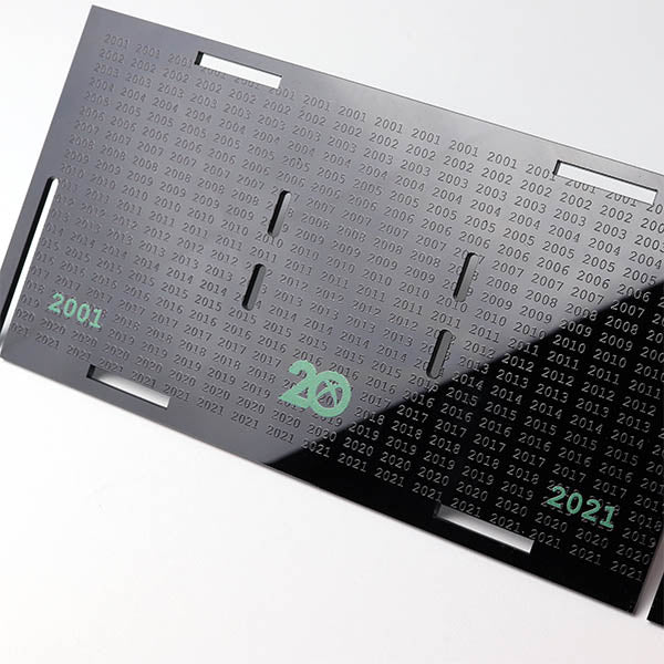 20th Anniversary Xbox Dual Case & Controller Stand