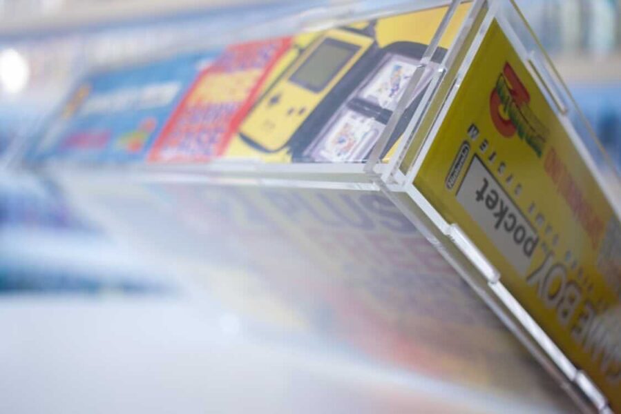 Gameboy Pocket With 2 Games & Carry Case Edition Display Case