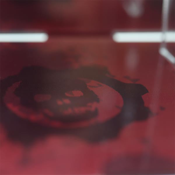 Gears of War Crimson Omen Xbox One Dual Case & Controller Stand