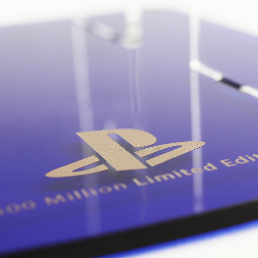 PS4 500 Million Dual Controller & Headset Stand